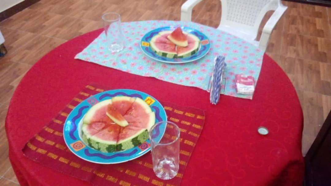 L&J Modern Backpackers Kigamboni Beach House Bed and Breakfast Dar es Salaam Buitenkant foto
